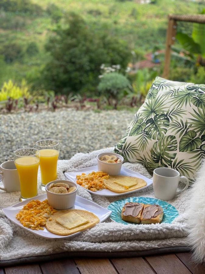 Villa Alejandra Del Quindio กาลาร์กา ภายนอก รูปภาพ