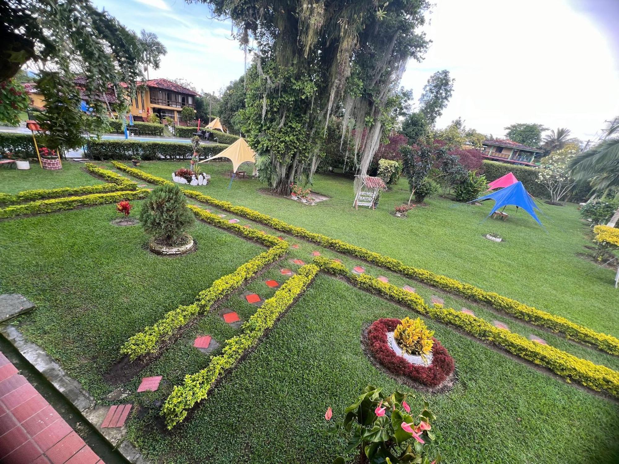 Villa Alejandra Del Quindio กาลาร์กา ภายนอก รูปภาพ