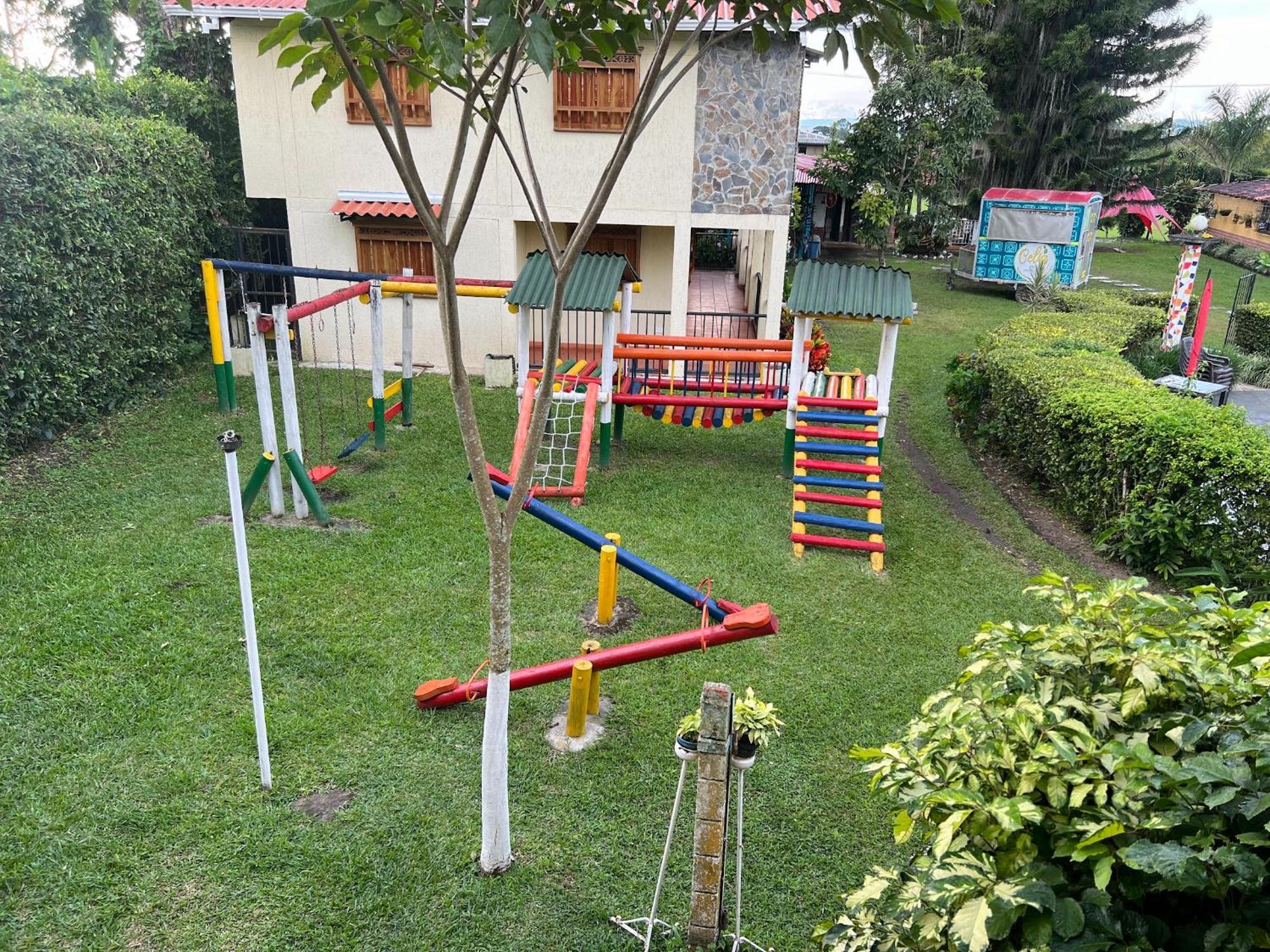 Villa Alejandra Del Quindio กาลาร์กา ภายนอก รูปภาพ