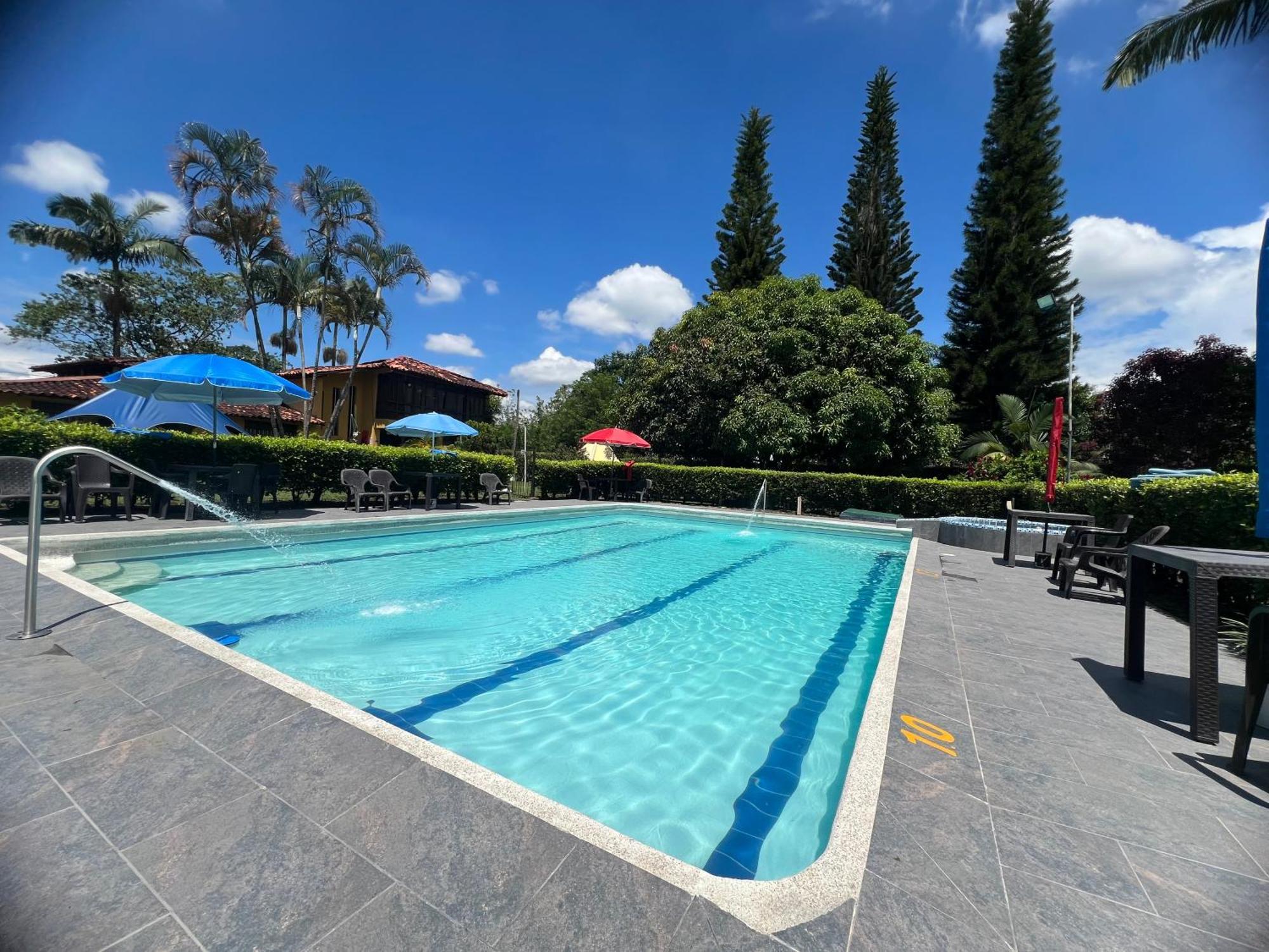 Villa Alejandra Del Quindio กาลาร์กา ภายนอก รูปภาพ