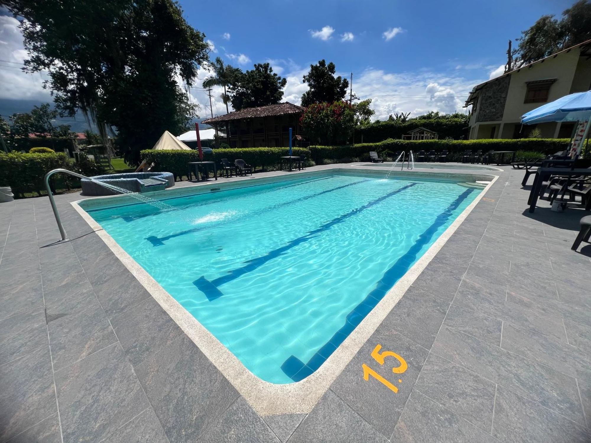 Villa Alejandra Del Quindio กาลาร์กา ภายนอก รูปภาพ