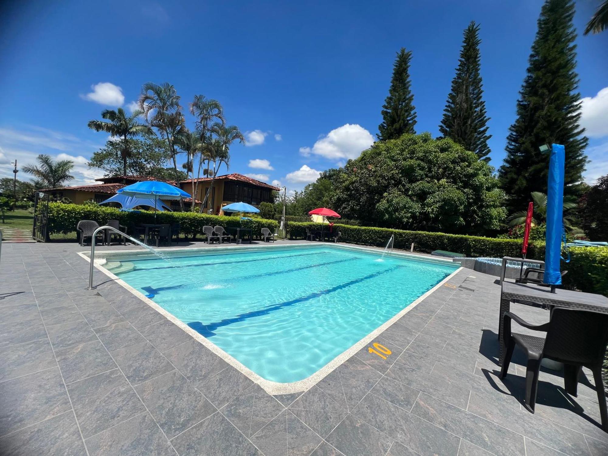 Villa Alejandra Del Quindio กาลาร์กา ภายนอก รูปภาพ