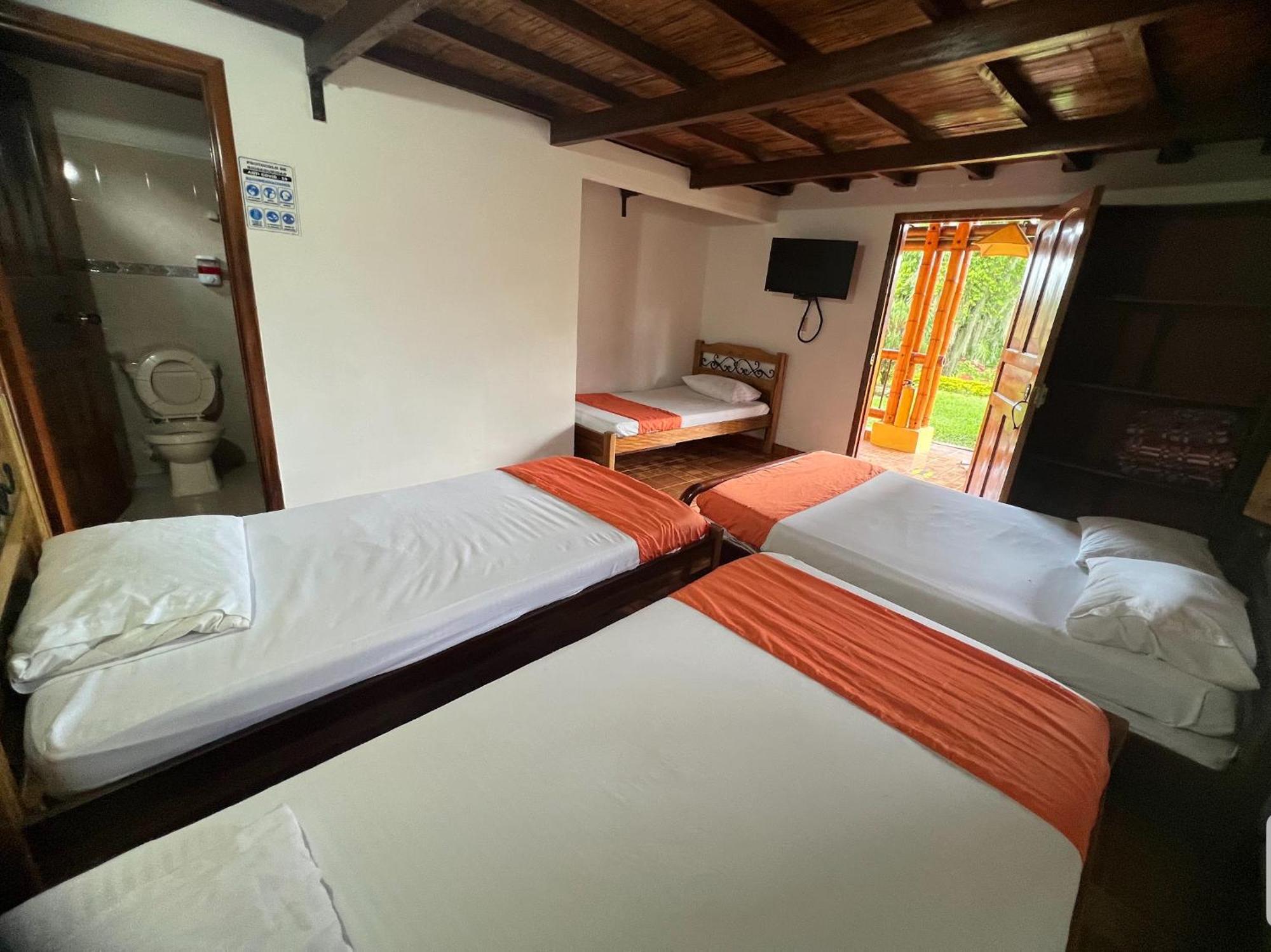 Villa Alejandra Del Quindio กาลาร์กา ภายนอก รูปภาพ